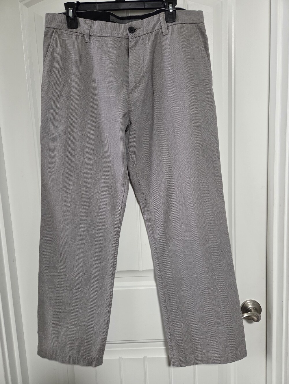 Old Navy Light Gray Men's Flat Front Chino Pants